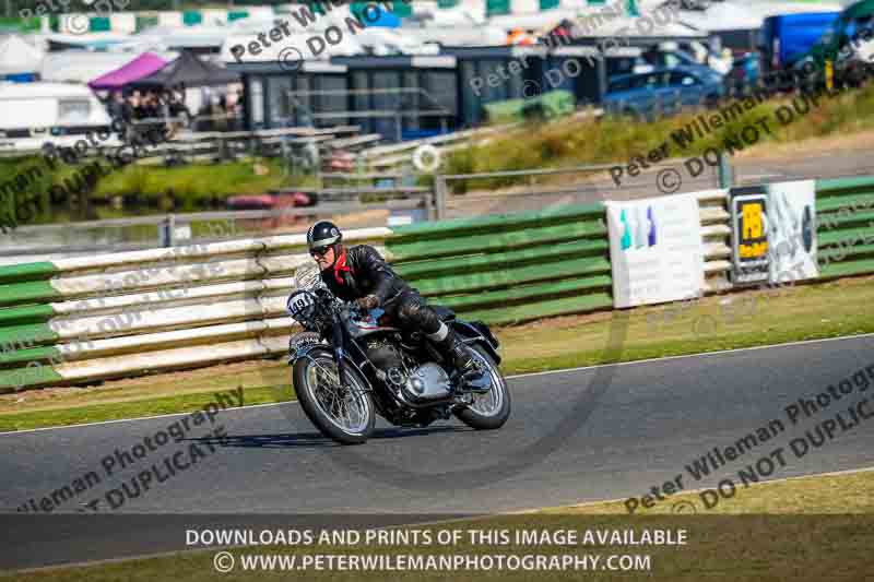 Vintage motorcycle club;eventdigitalimages;mallory park;mallory park trackday photographs;no limits trackdays;peter wileman photography;trackday digital images;trackday photos;vmcc festival 1000 bikes photographs